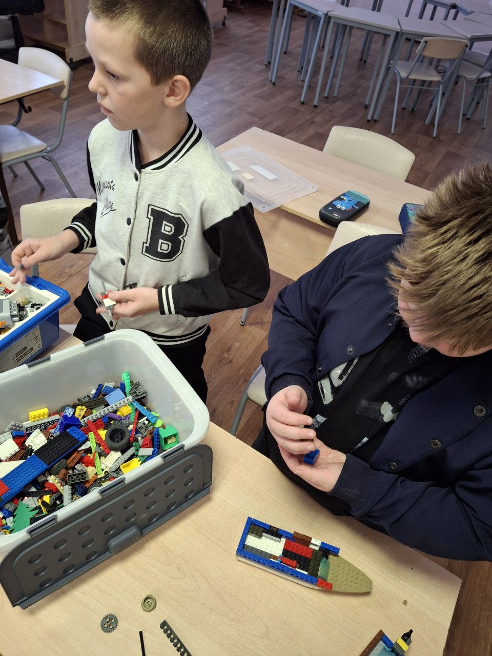 "Весёлые Lego-изобретения".
